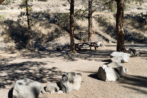 Chimney Rock Campground, Cooked River, Oregon